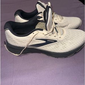 🤍🤍🤍❣️BROOKS ❣️❣️❣️🤍